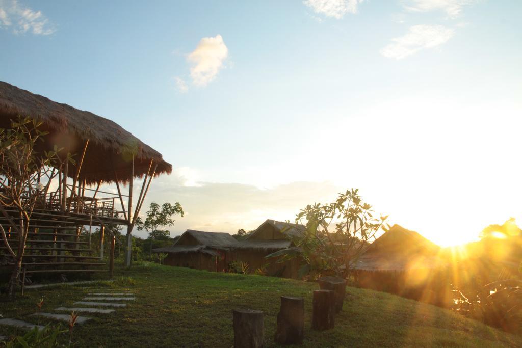 Phuree Hut Koh Phayam Camera foto