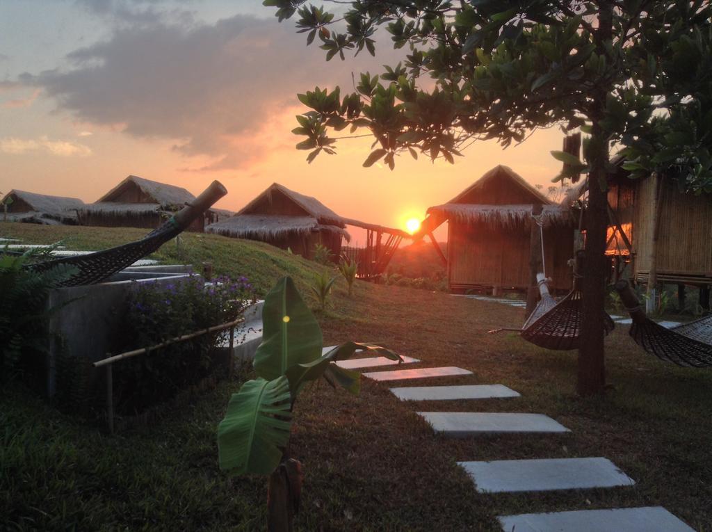 Phuree Hut Koh Phayam Camera foto